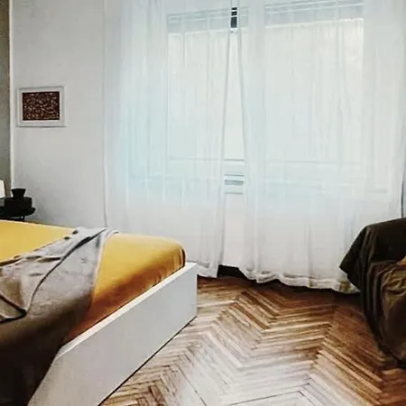 Apartamento Arts At Duomo Milão